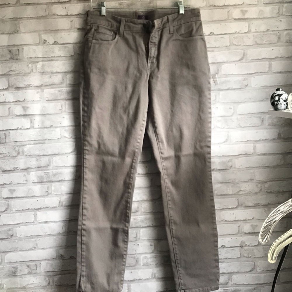 ❤️NYDJ Gray Pants Legging Jean Size 10